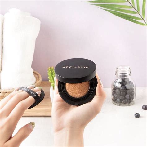 Get Ready to Fall in Love with April Skin Magic Snow Cushion